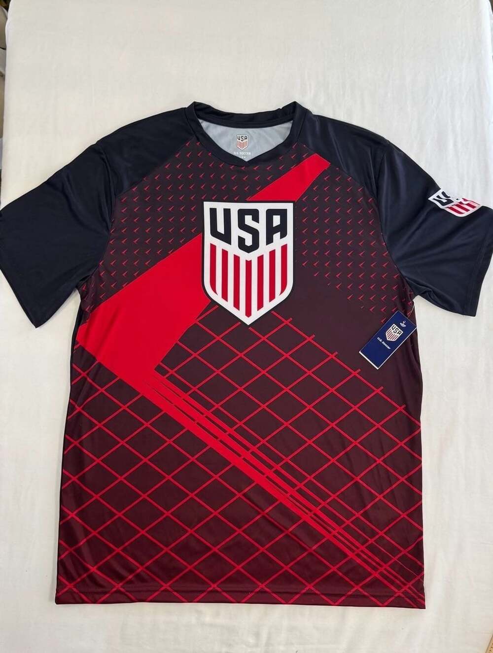 US Soccer Jersey Size L Redline Performance T-Shirt